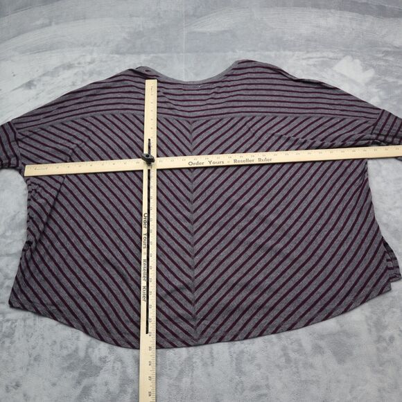 Old Navy Shirt Women L Maroon Gray Stripe Sweater Flowy Lightweight Split Bottom - Picture 3 of 16